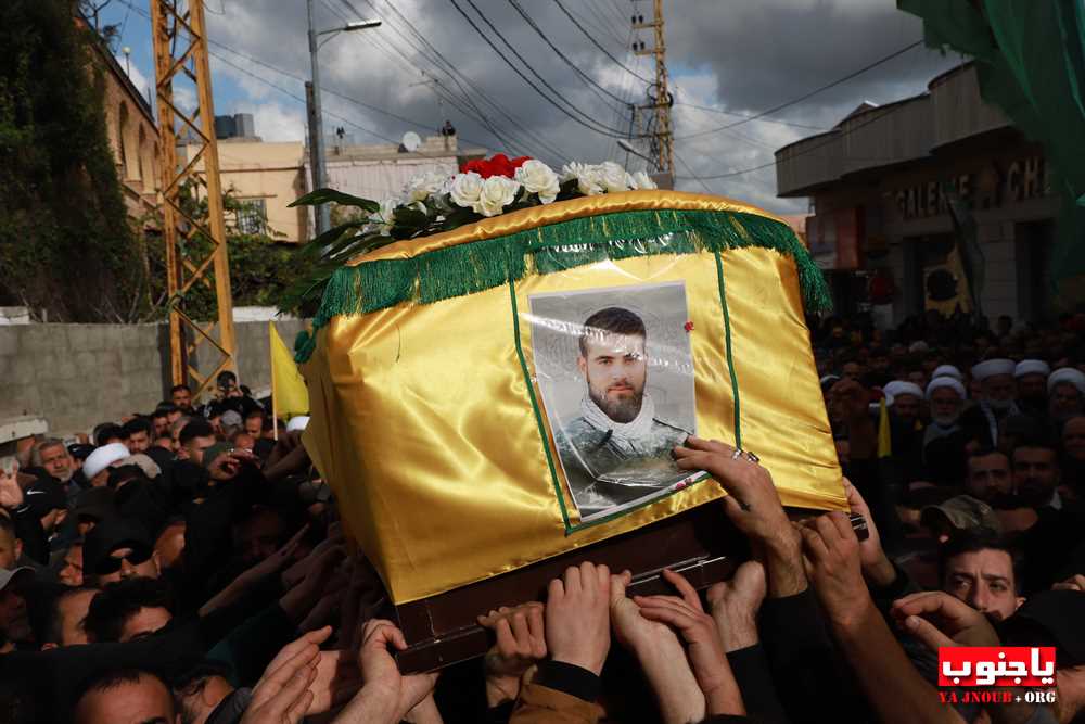 بالصور تشييع حاشد للشهيد محمد علي غبريس في بلدة طيردبا الجنوبية - الجزء الثاني 