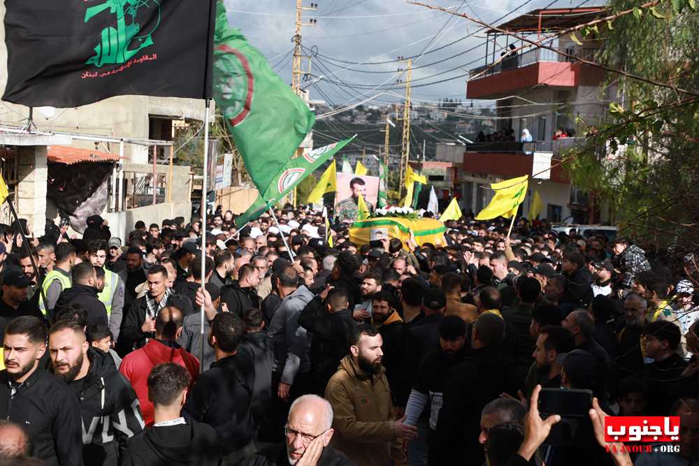 بالصور تشييع حاشد للشهيد محمد علي غبريس في بلدة طيردبا الجنوبية - الجزء الثاني 