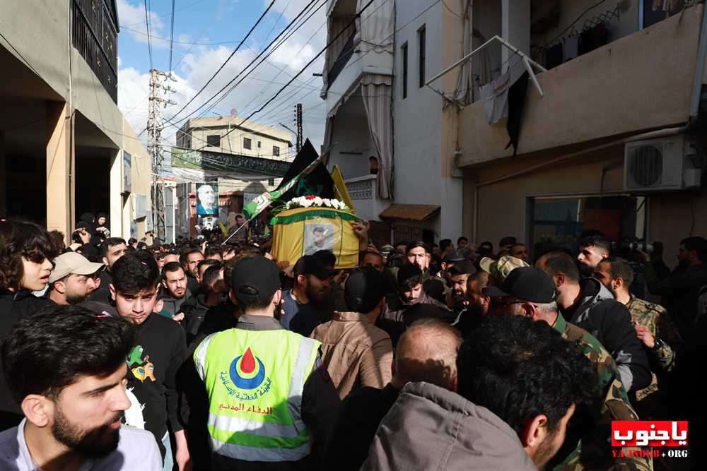 بالصور تشييع حاشد للشهيد محمد علي غبريس في بلدة طيردبا الجنوبية - الجزء الثاني 