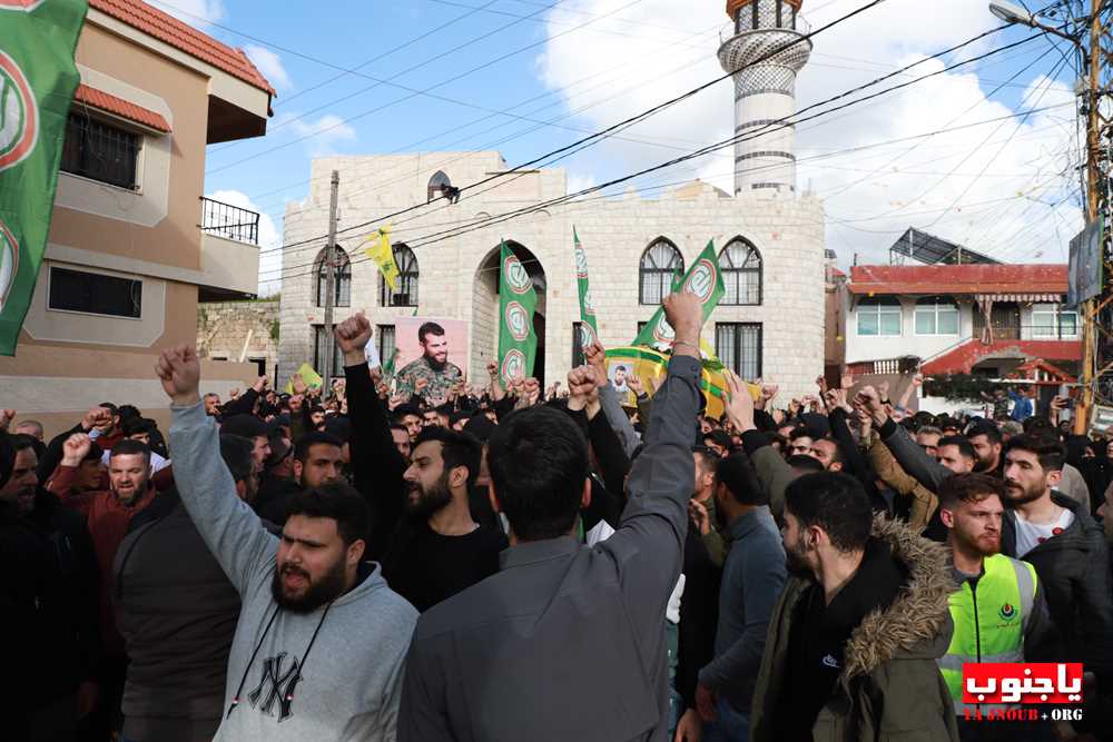 بالصور تشييع حاشد للشهيد محمد علي غبريس في بلدة طيردبا الجنوبية - الجزء الثاني 
