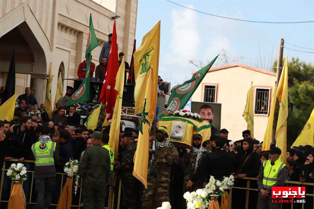 بالصور تشييع حاشد للشهيد محمد علي غبريس في بلدة طيردبا الجنوبية - الجزء الثاني 