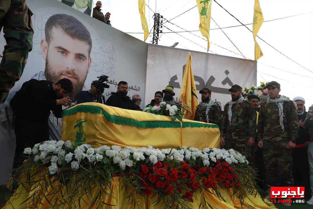 بالصور تشييع حاشد للشهيد محمد علي غبريس في بلدة طيردبا الجنوبية - الجزء الثاني 