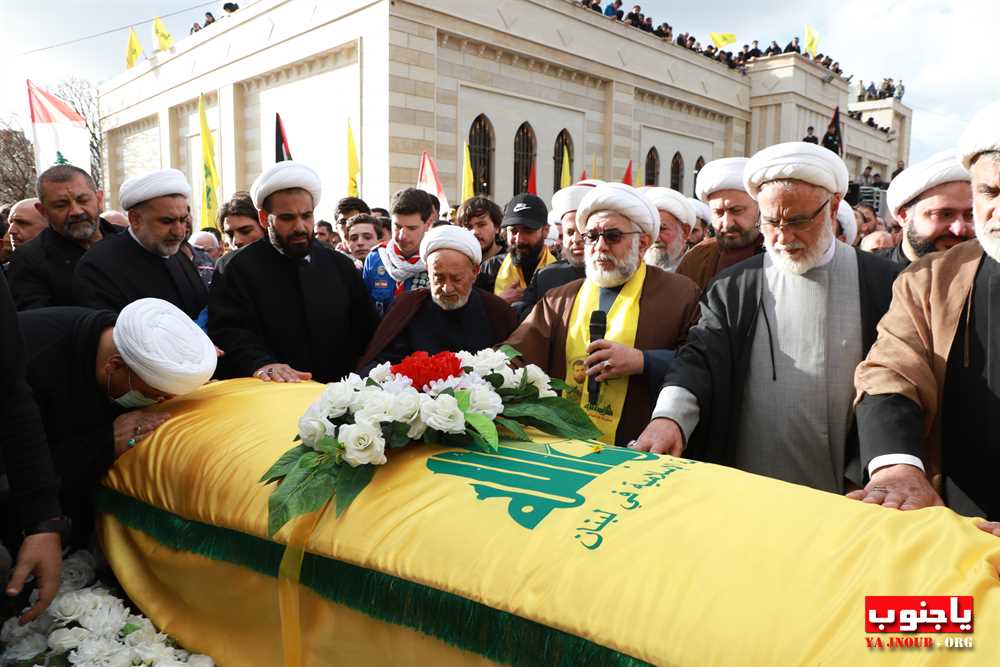 بالصور تشييع حاشد للشهيد محمد علي غبريس في بلدة طيردبا الجنوبية - الجزء الثاني 