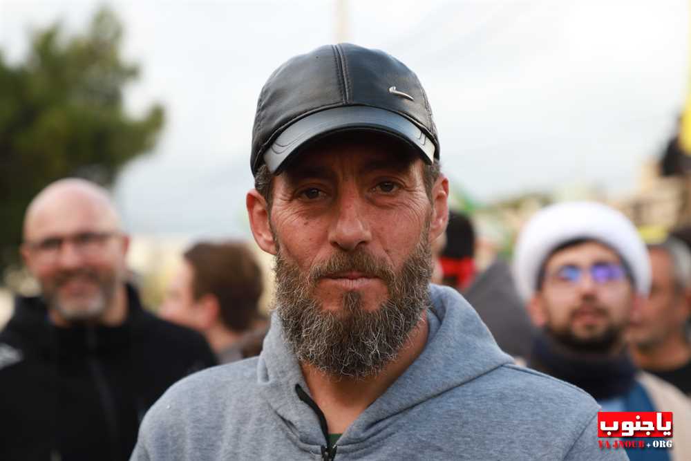 بالصور تشييع حاشد للشهيد محمد علي غبريس في بلدة طيردبا الجنوبية - الجزء الثاني 
