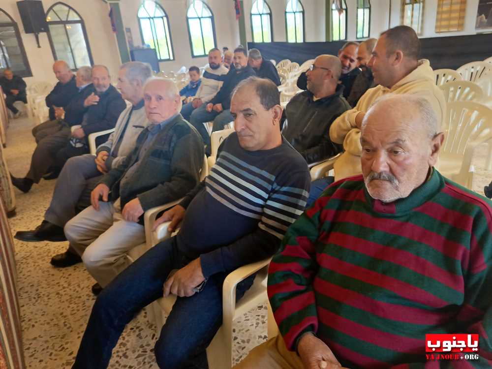 بلدة طربيخا شيعت الفقيدة الغالية الحاجة سكنة عبد الحسن فقية (إم سليمان الغول) الى مثواها الأخير في جبانة بلدة المعشوق _صور تصوير : وسام حسن