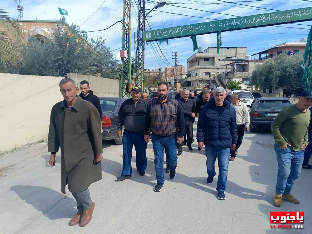 بلدة طربيخا شيعت الفقيدة الغالية الحاجة سكنة عبد الحسن فقية (إم سليمان الغول) الى مثواها الأخير في جبانة بلدة المعشوق _صور تصوير : وسام حسن