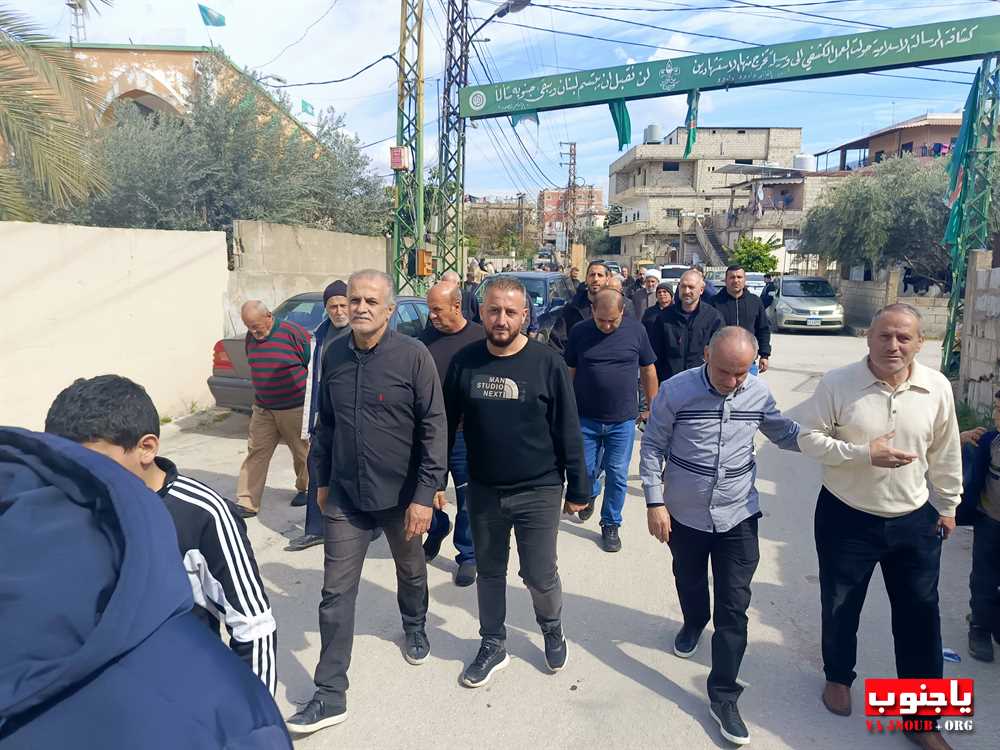 بلدة طربيخا شيعت الفقيدة الغالية الحاجة سكنة عبد الحسن فقية (إم سليمان الغول) الى مثواها الأخير في جبانة بلدة المعشوق _صور تصوير : وسام حسن