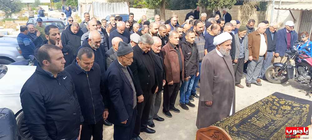 بلدة طربيخا شيعت الفقيدة الغالية الحاجة سكنة عبد الحسن فقية (إم سليمان الغول) الى مثواها الأخير في جبانة بلدة المعشوق _صور تصوير : وسام حسن
