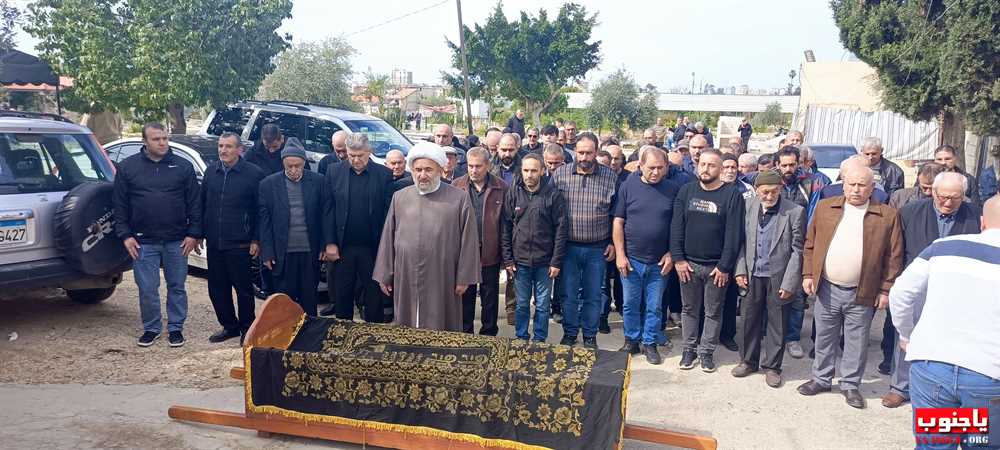 بلدة طربيخا شيعت الفقيدة الغالية الحاجة سكنة عبد الحسن فقية (إم سليمان الغول) الى مثواها الأخير في جبانة بلدة المعشوق _صور تصوير : وسام حسن