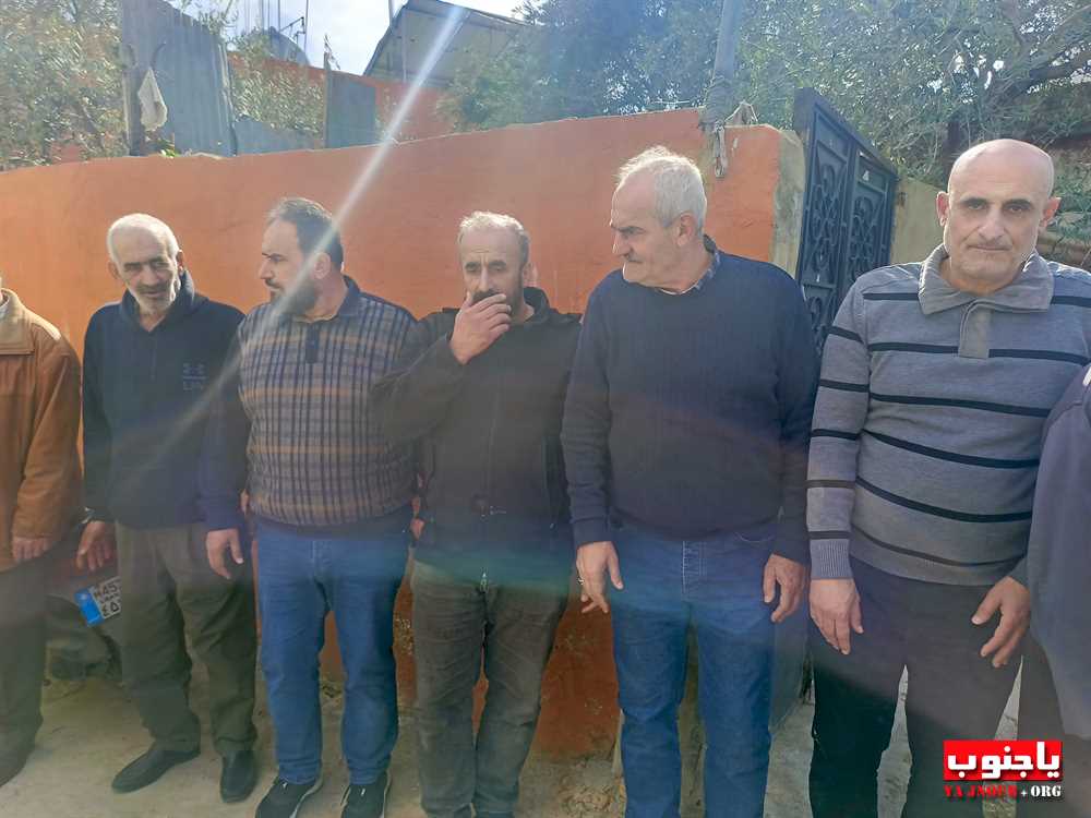 بلدة طربيخا شيعت الفقيدة الغالية الحاجة سكنة عبد الحسن فقية (إم سليمان الغول) الى مثواها الأخير في جبانة بلدة المعشوق _صور تصوير : وسام حسن