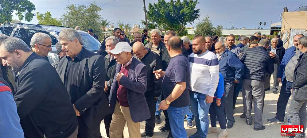 بلدة طربيخا شيعت الفقيدة الغالية الحاجة سكنة عبد الحسن فقية (إم سليمان الغول) الى مثواها الأخير في جبانة بلدة المعشوق _صور تصوير : وسام حسن