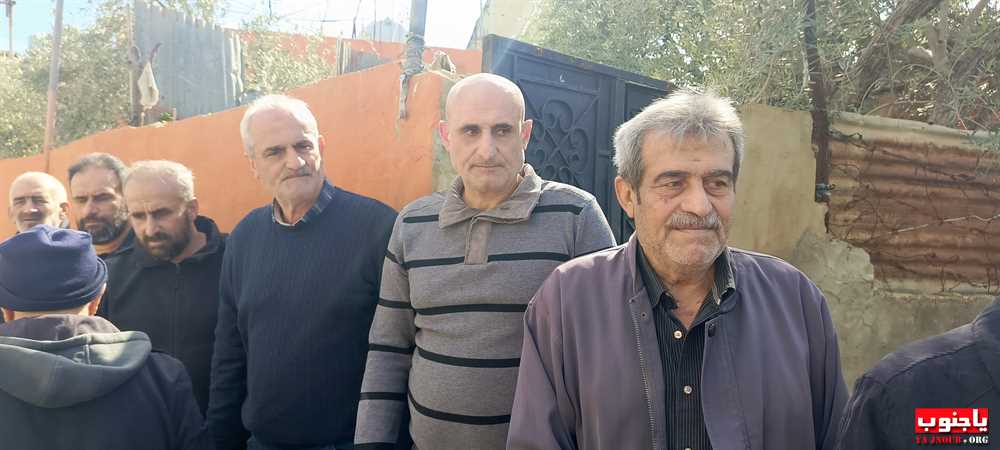 بلدة طربيخا شيعت الفقيدة الغالية الحاجة سكنة عبد الحسن فقية (إم سليمان الغول) الى مثواها الأخير في جبانة بلدة المعشوق _صور تصوير : وسام حسن