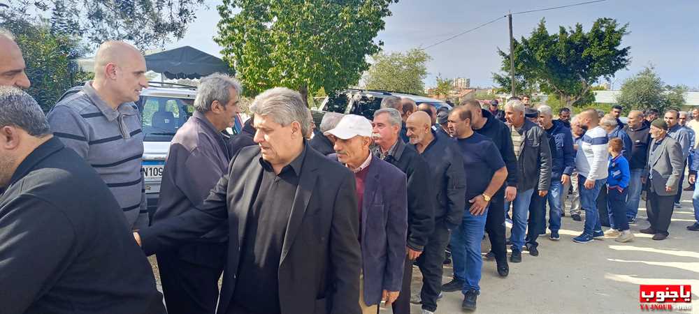 بلدة طربيخا شيعت الفقيدة الغالية الحاجة سكنة عبد الحسن فقية (إم سليمان الغول) الى مثواها الأخير في جبانة بلدة المعشوق _صور تصوير : وسام حسن