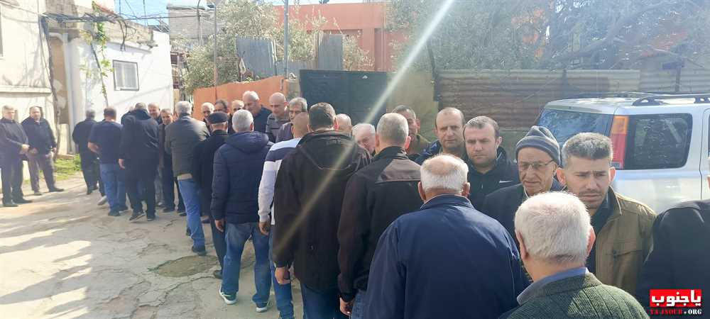 بلدة طربيخا شيعت الفقيدة الغالية الحاجة سكنة عبد الحسن فقية (إم سليمان الغول) الى مثواها الأخير في جبانة بلدة المعشوق _صور تصوير : وسام حسن