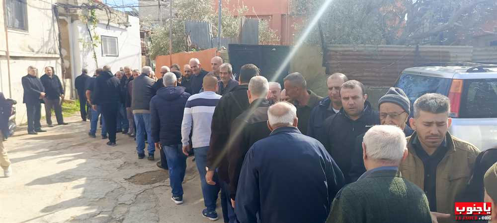 بلدة طربيخا شيعت الفقيدة الغالية الحاجة سكنة عبد الحسن فقية (إم سليمان الغول) الى مثواها الأخير في جبانة بلدة المعشوق _صور تصوير : وسام حسن