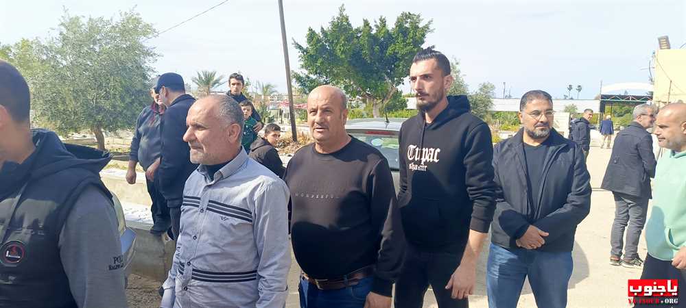 بلدة طربيخا شيعت الفقيدة الغالية الحاجة سكنة عبد الحسن فقية (إم سليمان الغول) الى مثواها الأخير في جبانة بلدة المعشوق _صور تصوير : وسام حسن