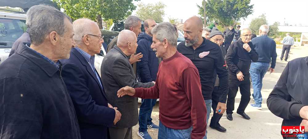 بلدة طربيخا شيعت الفقيدة الغالية الحاجة سكنة عبد الحسن فقية (إم سليمان الغول) الى مثواها الأخير في جبانة بلدة المعشوق _صور تصوير : وسام حسن