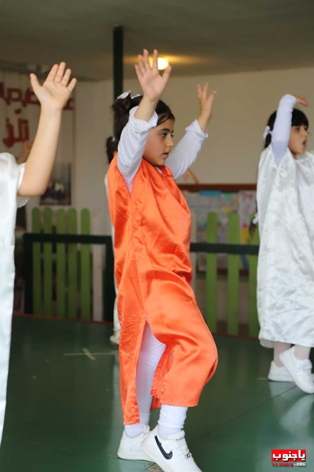 احتفال تربوي في مدرسة طيردبا المتوسطة الرسمية (250) صورة  تصوير : وسام حسن  الجزء الأول من الصور 