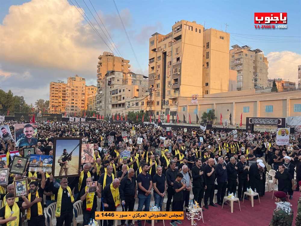 عاشورا مدينة صور المجلس العاشورائي المركزي في ملعب الآثار اليوم الثامن _ رفع صور الشهداء _ الجزء الثاني 280 ,صورة