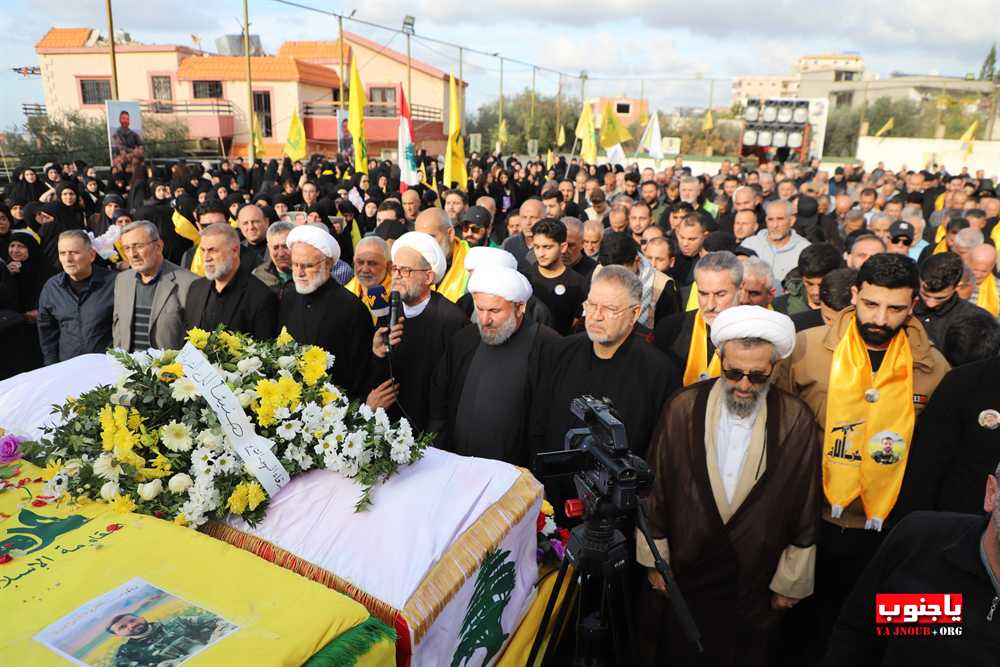 حزب الله و جمهور المقاومة يشيعون شهداء بلدة باتوليه الجنوبية 