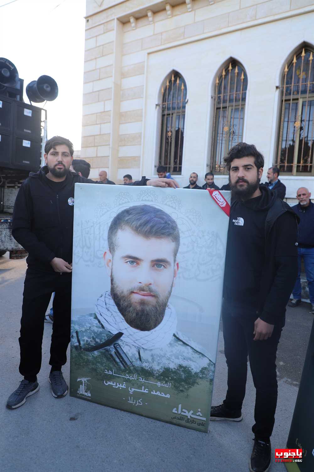 لقطات : بلدة طيردبا شيعت الشهيدين المجاهدين على طريق القدس عدنان يونس يونس و علي محمد زيات  