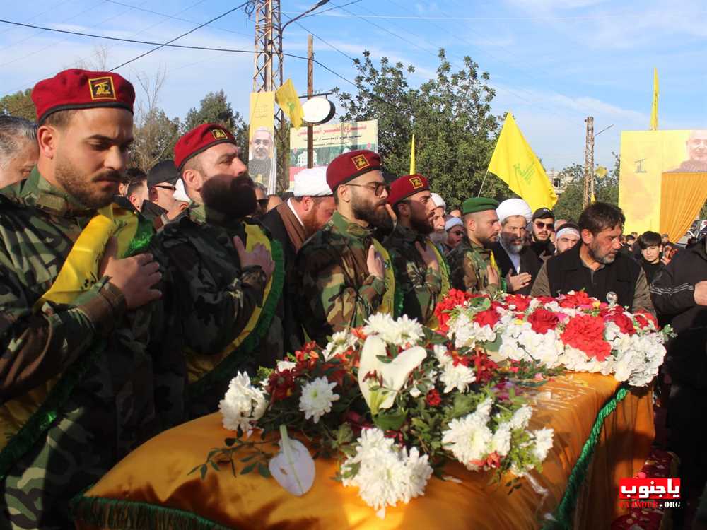 لقطات مصورة من تشييع القائد الجهادي الكبير  الحاج حسين علي هزيمة 