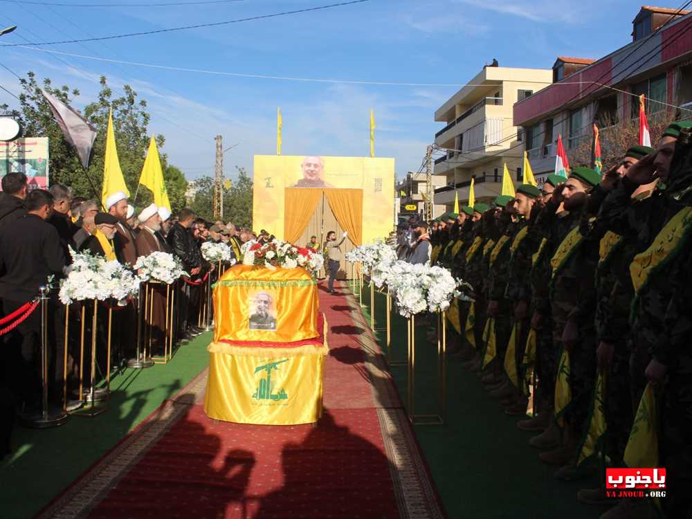 لقطات مصورة من تشييع القائد الجهادي الكبير  الحاج حسين علي هزيمة 