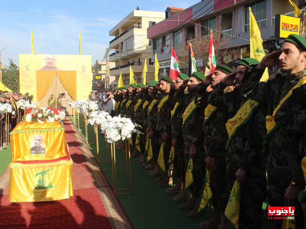 لقطات مصورة من تشييع القائد الجهادي الكبير  الحاج حسين علي هزيمة 