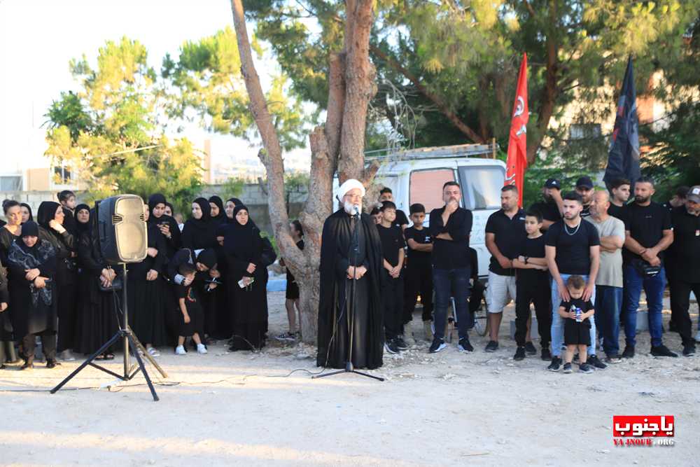 طيردبا مراسم رفع الراية الحسينية في باحة روضة الش@داء 