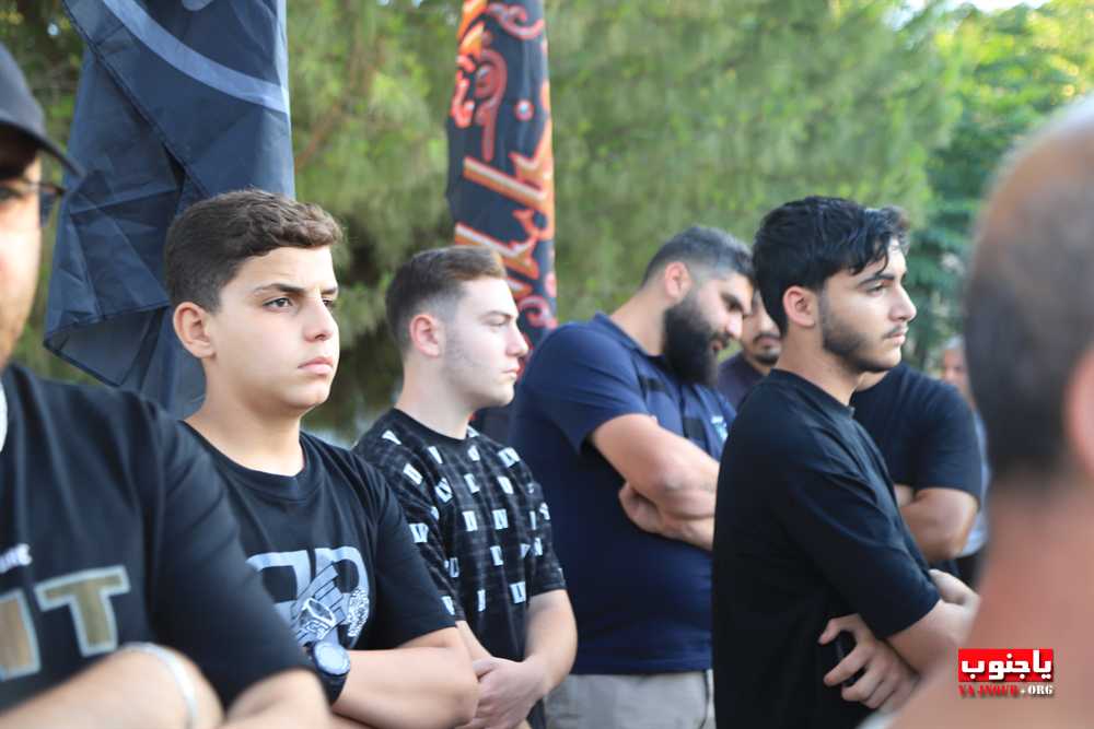 طيردبا مراسم رفع الراية الحسينية في باحة روضة الش@داء 