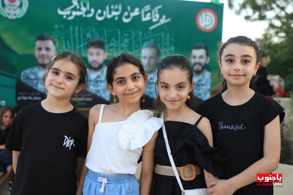 طيردبا مراسم رفع الراية الحسينية في باحة روضة الش@داء 
