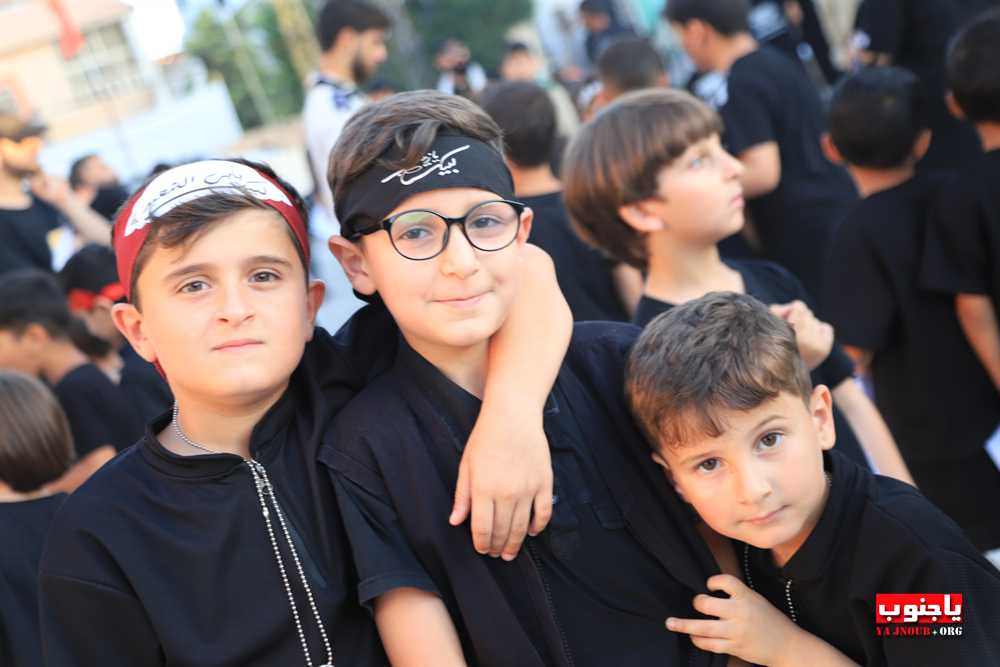 بالصور لقطات  من إحياء اليوم الاول من عاشوراء في بلدة طيردبا الجنوبية 