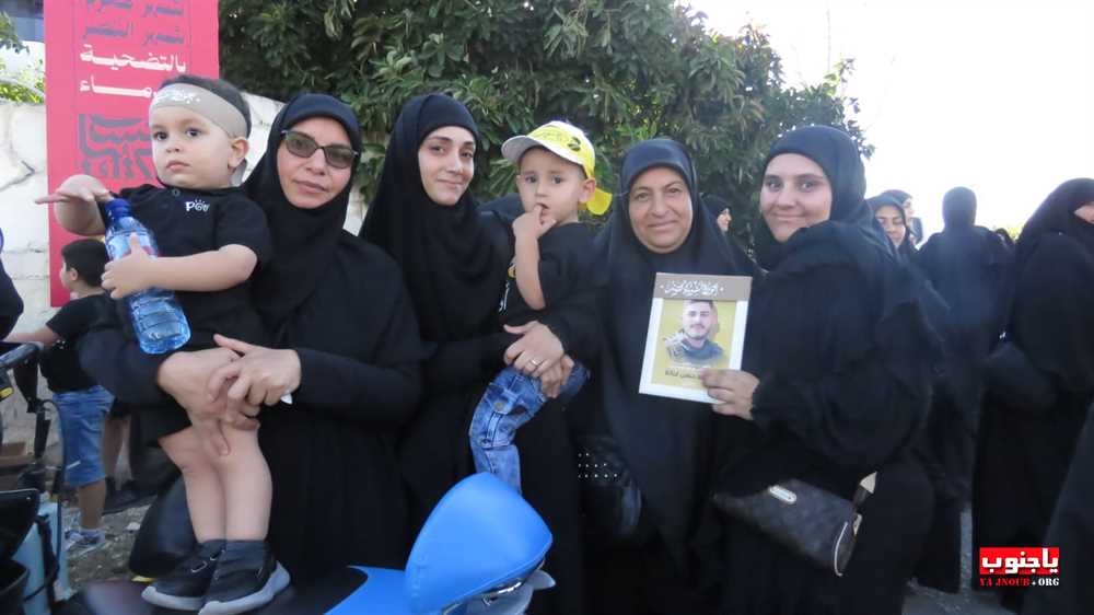 لقطات مصورة من المسيرة العاشورائية والولائية لأبا عبدالله الحسين عليه السلام في بلدة عدلون الجنوبية