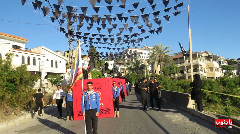 لقطات مصورة من المسيرة العاشورائية والولائية لأبا عبدالله الحسين عليه السلام في بلدة عدلون الجنوبية