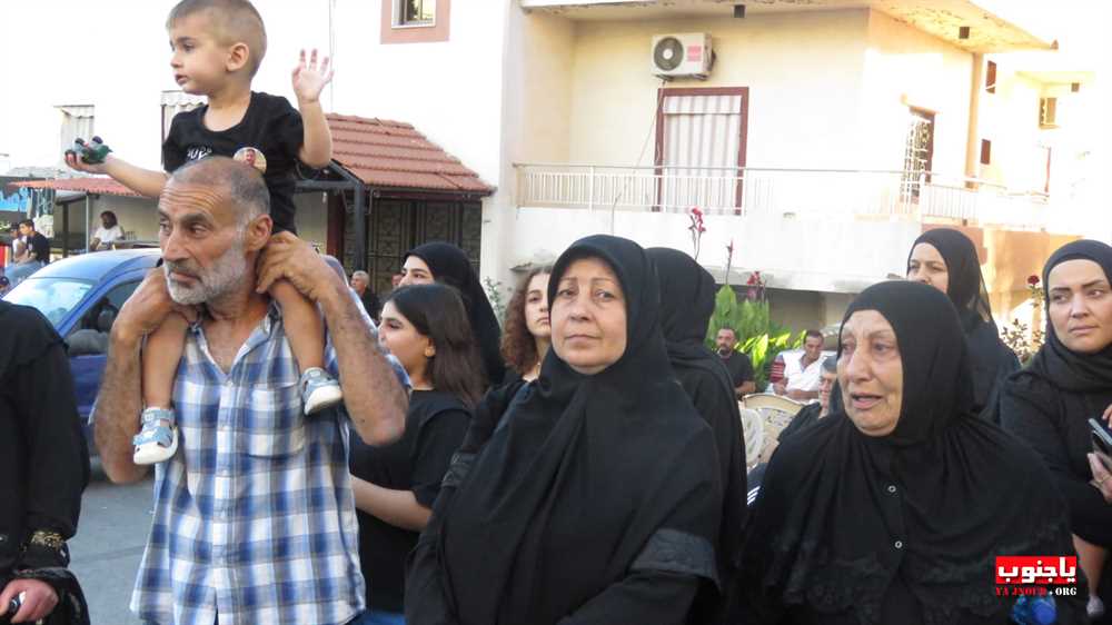 لقطات مصورة من المسيرة العاشورائية والولائية لأبا عبدالله الحسين عليه السلام في بلدة عدلون الجنوبية